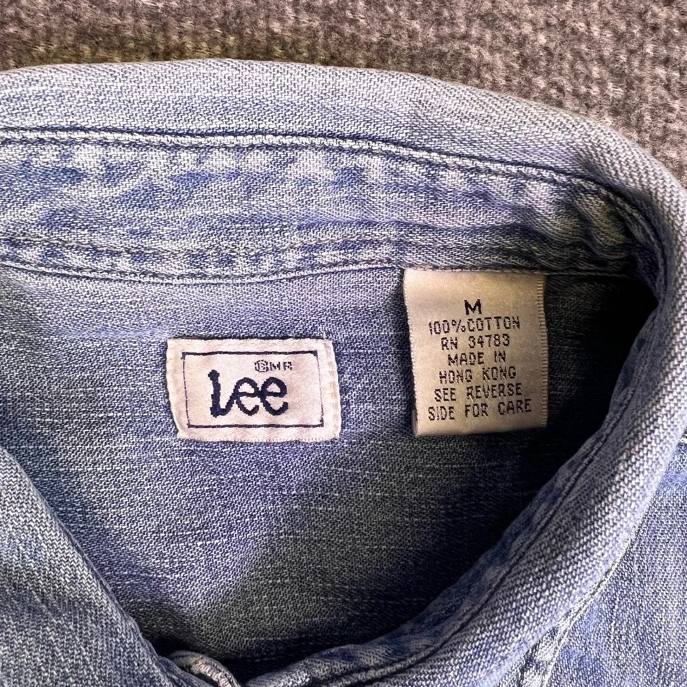 Vintage 90s Lee Denim Shirt Womens M Long Sleeve Button Up Classic Cotton Pocket - Picture 4 of 14